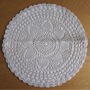 Vintage, Brand new, never used. Round Crochet Pillow / Cushion covers - Beige